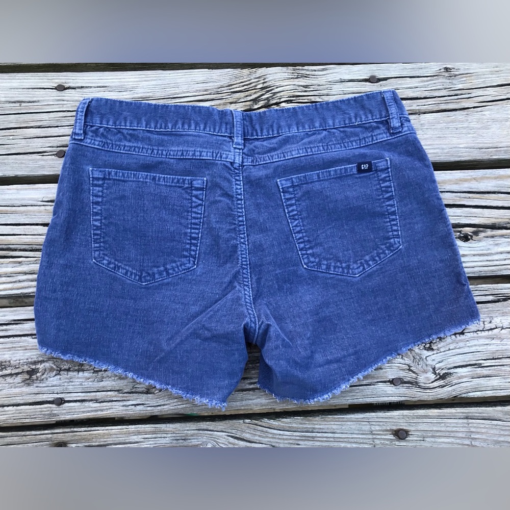 Ladies 8 2 Pair GAP Thin Corduroy Raw Hem Cut Off Shorts - Picture 8 of 14